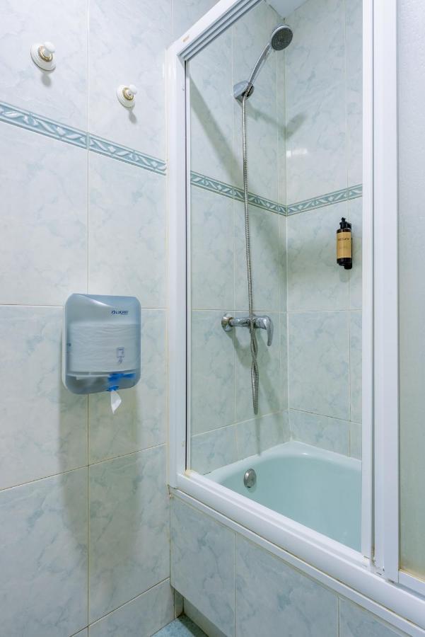 Ideal Hostel Madrid Kültér fotó